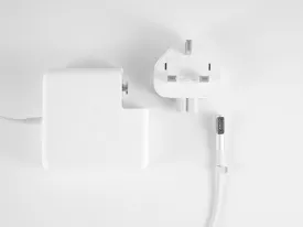 Apple Macbook / Pro  Charger Adapter with Power Cord