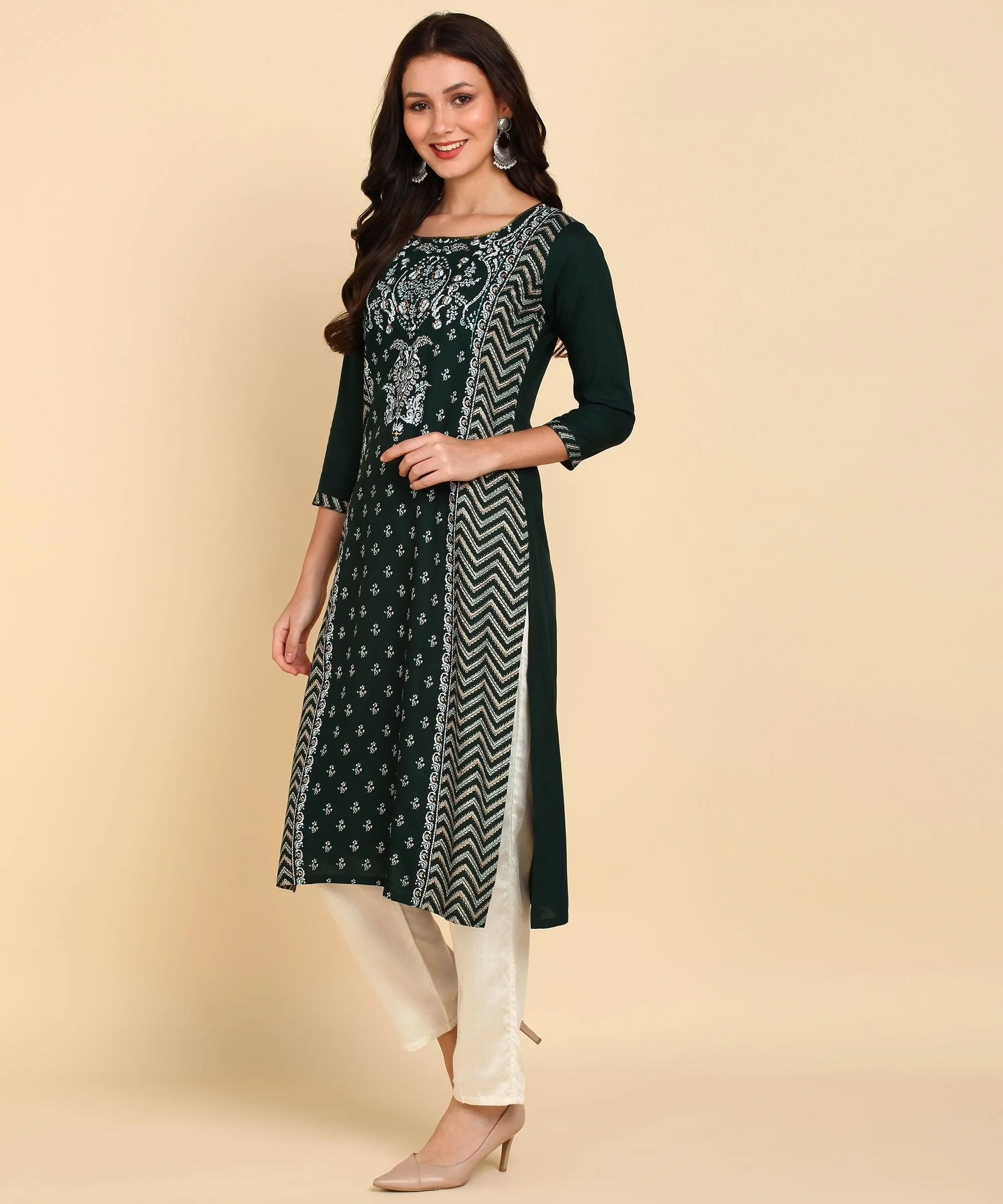 Bani Women Straight Kurti with Printed Yoke