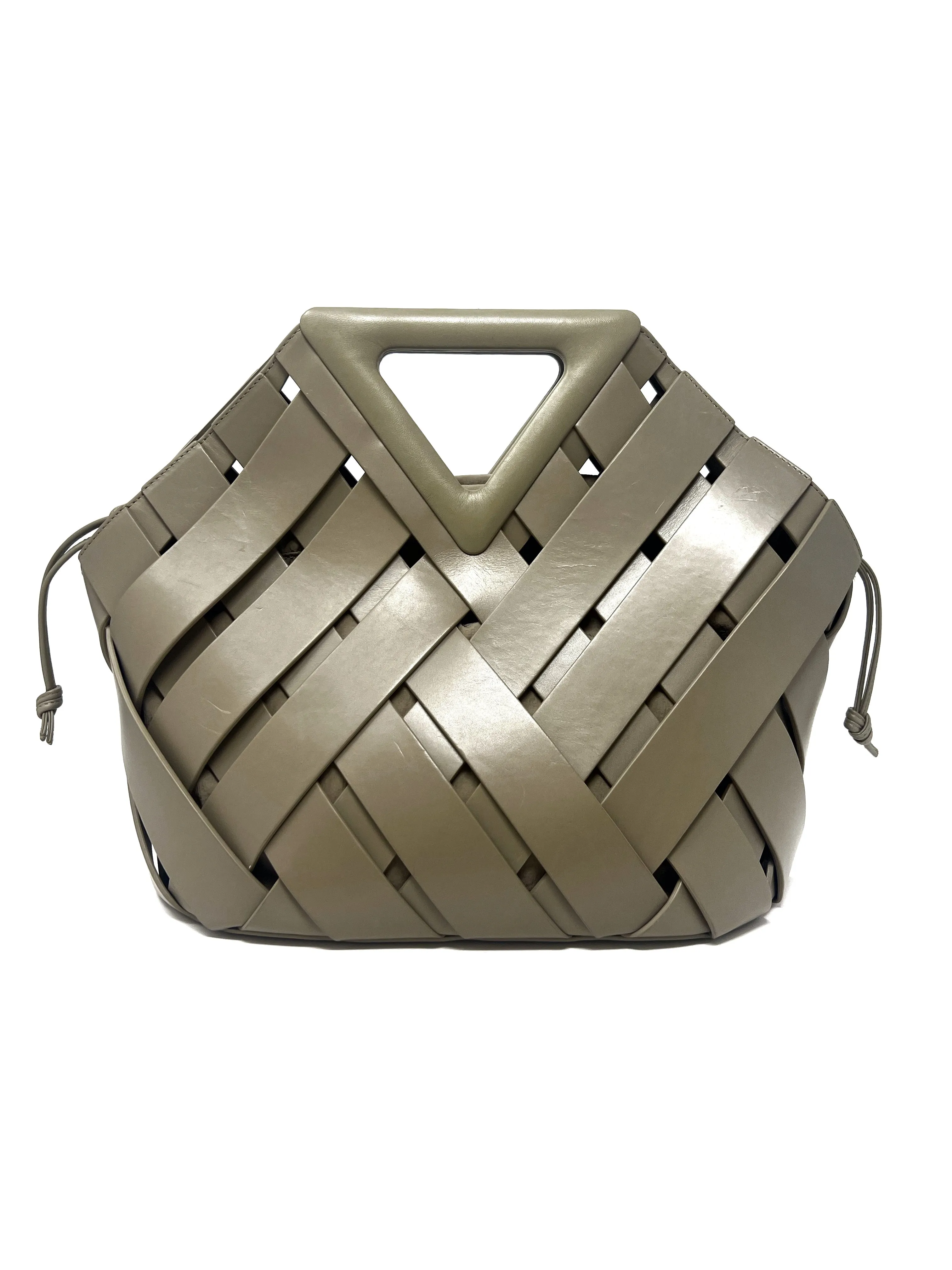 Bottega Veneta Basil 'Point' Leather Woven Basket Tote