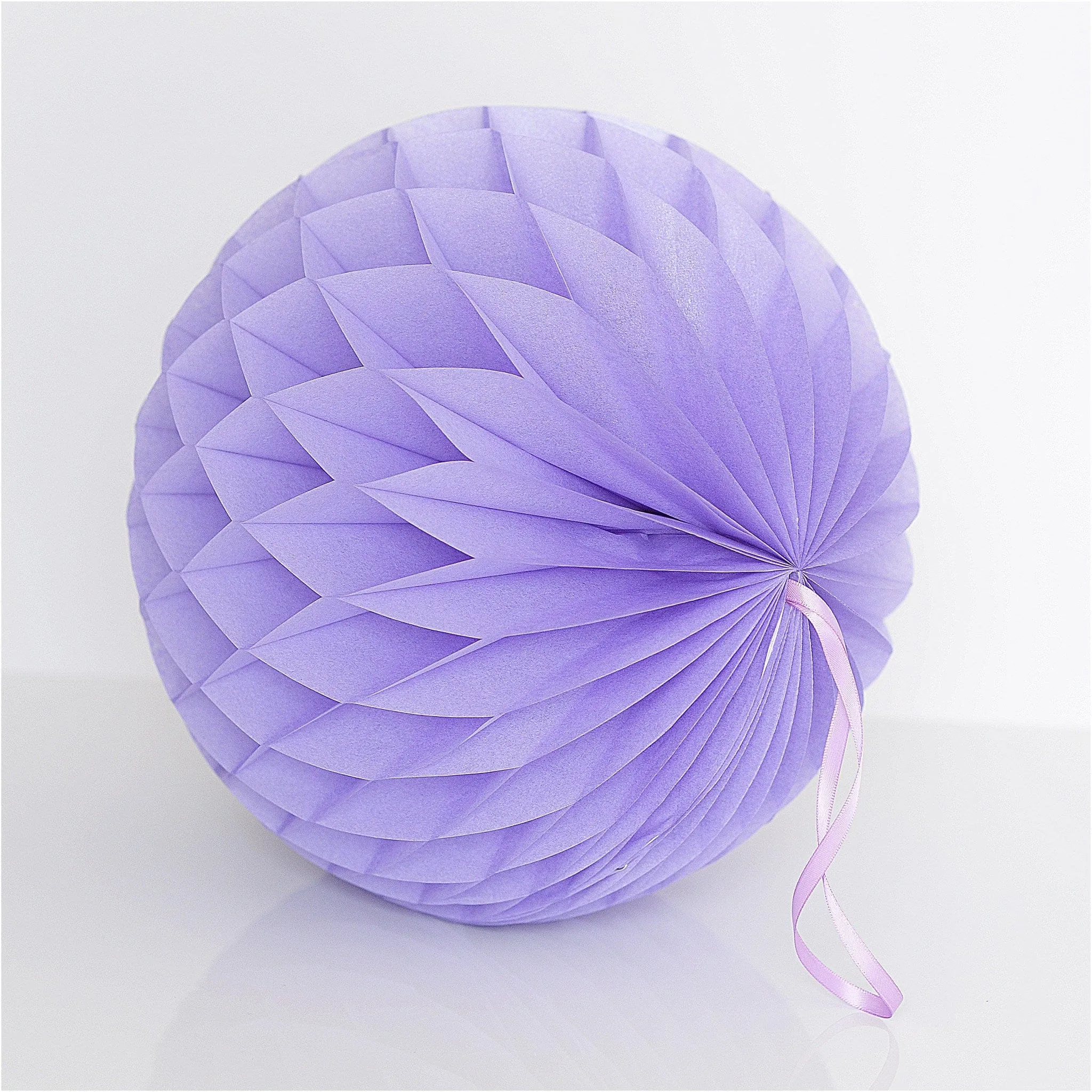 Pearlesence Lavender paper honeycomb - hanging party decoration